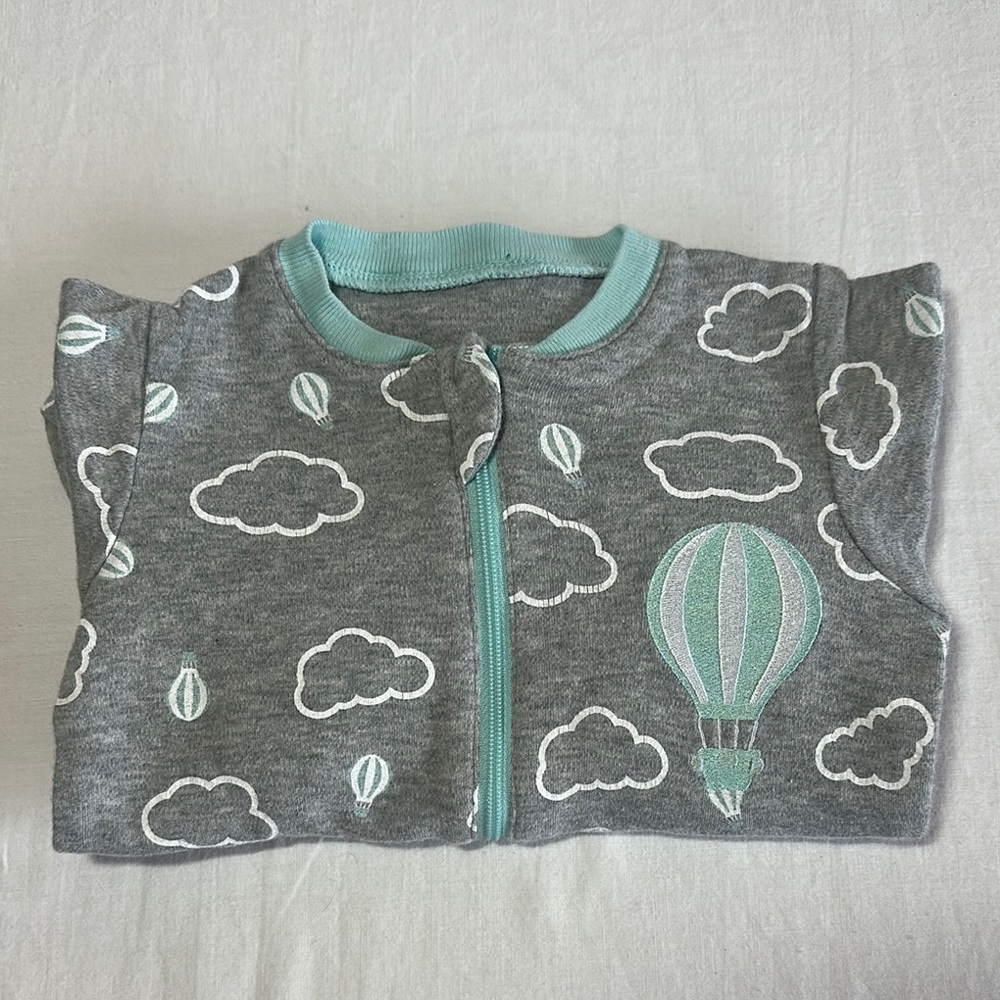 Tuffy - Gray Baby Onesie Sleeper with clouds and embroidered Hot Air Balloon